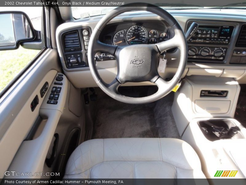 Onyx Black / Medium Gray/Neutral 2002 Chevrolet Tahoe LT 4x4