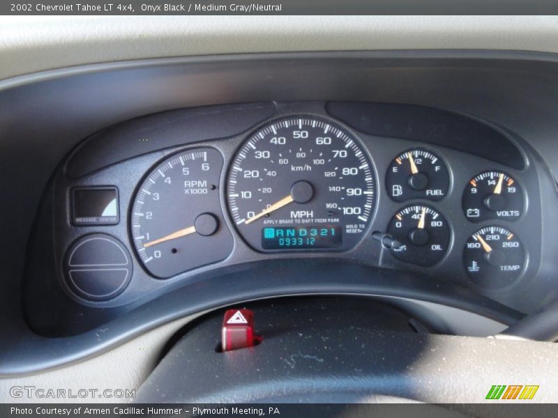 Onyx Black / Medium Gray/Neutral 2002 Chevrolet Tahoe LT 4x4