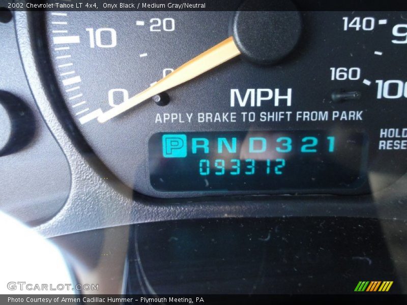 Onyx Black / Medium Gray/Neutral 2002 Chevrolet Tahoe LT 4x4