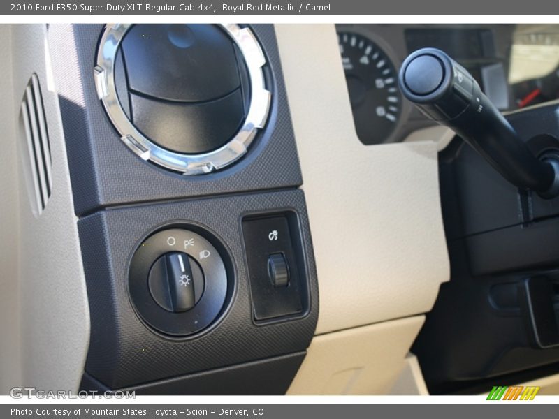 Controls of 2010 F350 Super Duty XLT Regular Cab 4x4