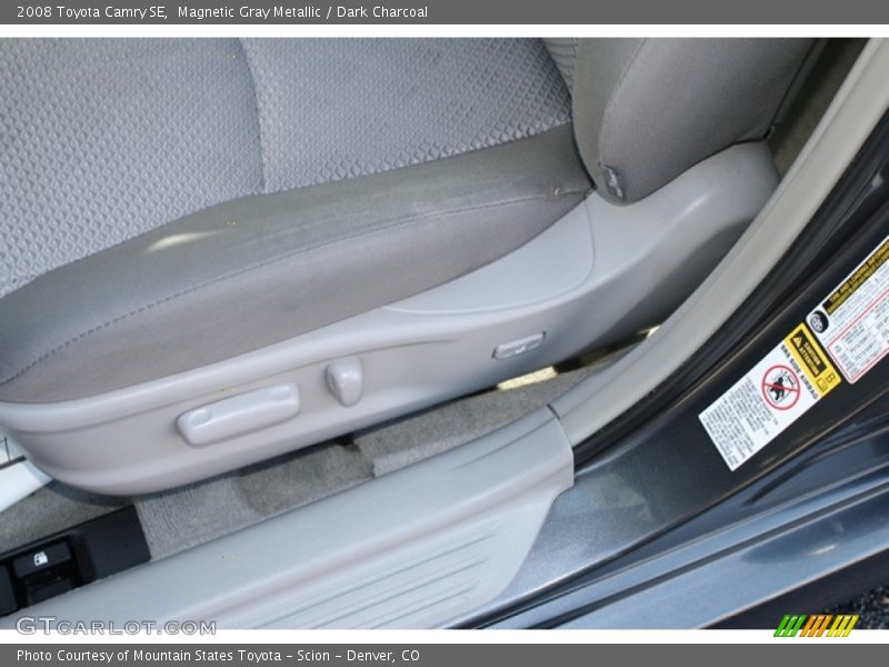 Magnetic Gray Metallic / Dark Charcoal 2008 Toyota Camry SE