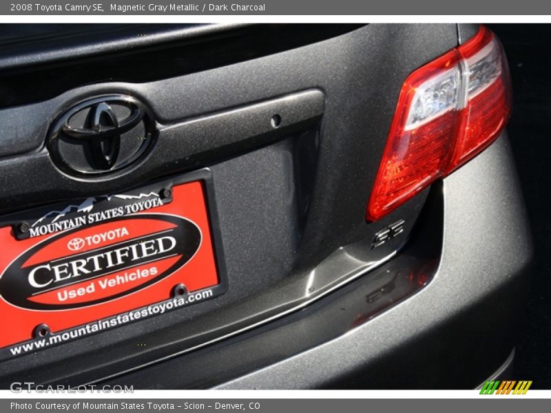 Magnetic Gray Metallic / Dark Charcoal 2008 Toyota Camry SE