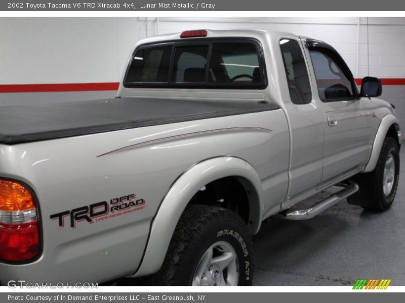  2002 Tacoma V6 TRD Xtracab 4x4 Logo