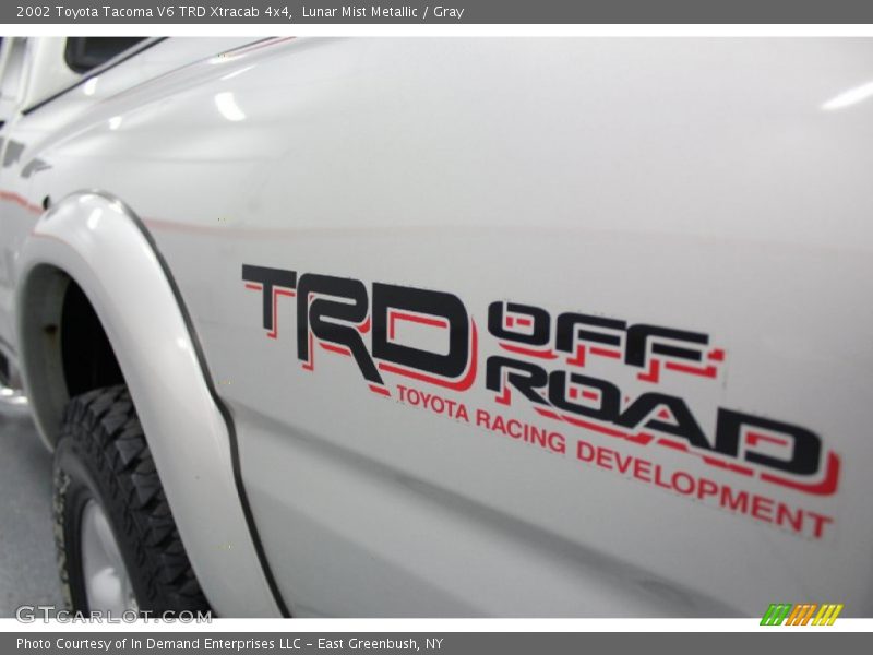  2002 Tacoma V6 TRD Xtracab 4x4 Logo