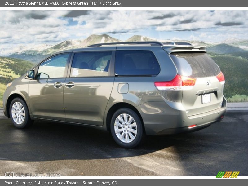 Cypress Green Pearl / Light Gray 2012 Toyota Sienna XLE AWD