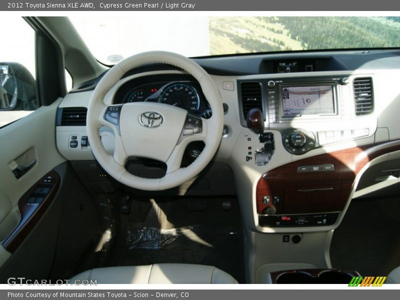 Cypress Green Pearl / Light Gray 2012 Toyota Sienna XLE AWD