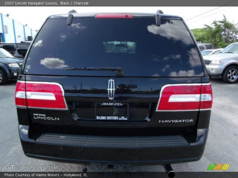 Black / Charcoal 2007 Lincoln Navigator Luxury