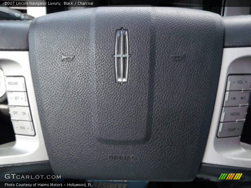 Black / Charcoal 2007 Lincoln Navigator Luxury