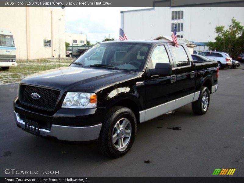 Black / Medium Flint Grey 2005 Ford F150 XLT SuperCrew