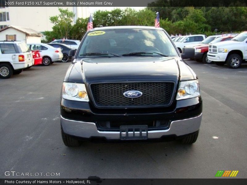 Black / Medium Flint Grey 2005 Ford F150 XLT SuperCrew