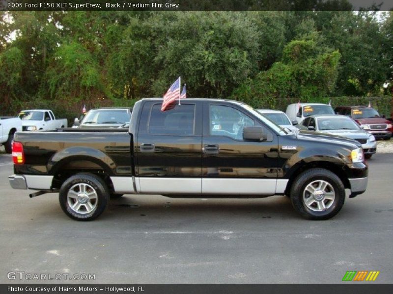 Black / Medium Flint Grey 2005 Ford F150 XLT SuperCrew