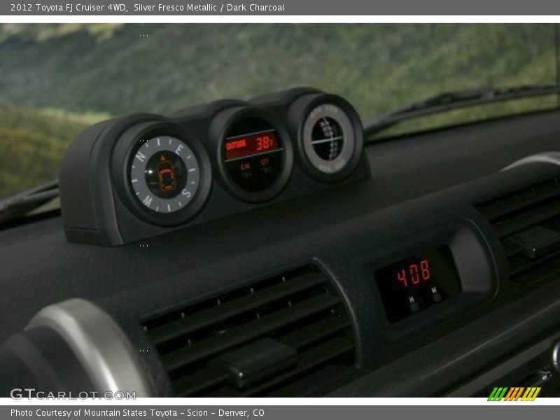 Silver Fresco Metallic / Dark Charcoal 2012 Toyota FJ Cruiser 4WD