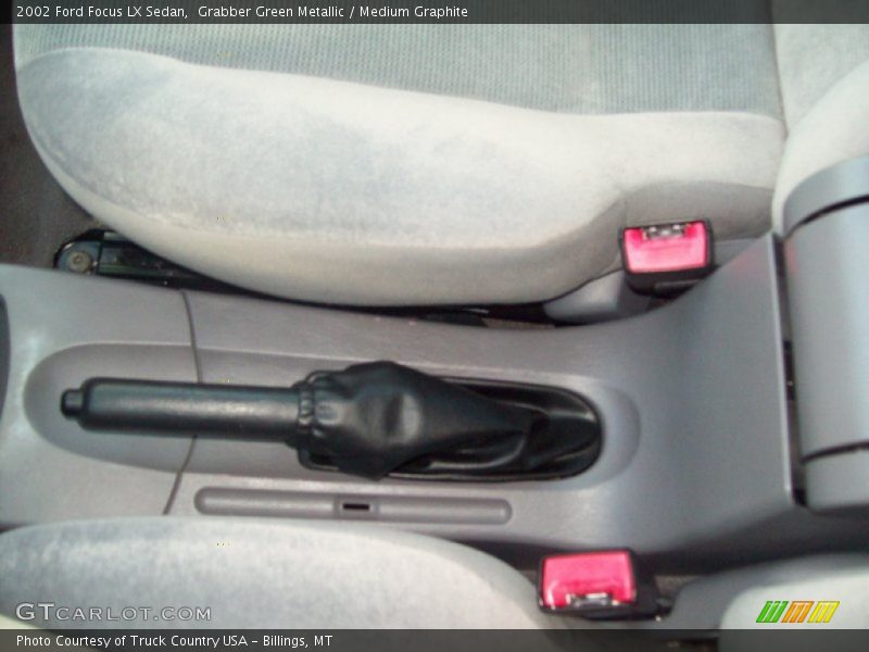 Grabber Green Metallic / Medium Graphite 2002 Ford Focus LX Sedan