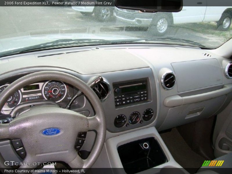Pewter Metallic / Medium Flint Grey 2006 Ford Expedition XLT
