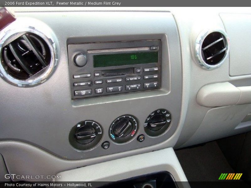 Pewter Metallic / Medium Flint Grey 2006 Ford Expedition XLT