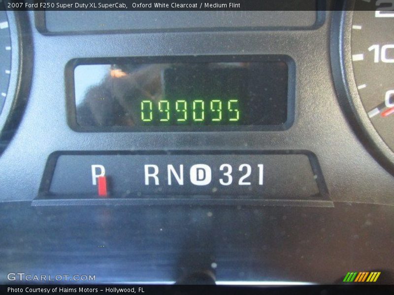 Oxford White Clearcoat / Medium Flint 2007 Ford F250 Super Duty XL SuperCab