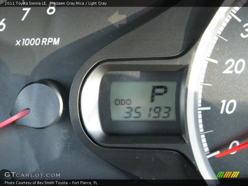Predawn Gray Mica / Light Gray 2011 Toyota Sienna LE