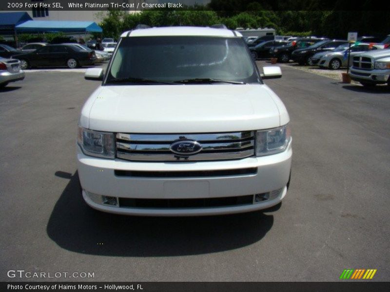 White Platinum Tri-Coat / Charcoal Black 2009 Ford Flex SEL