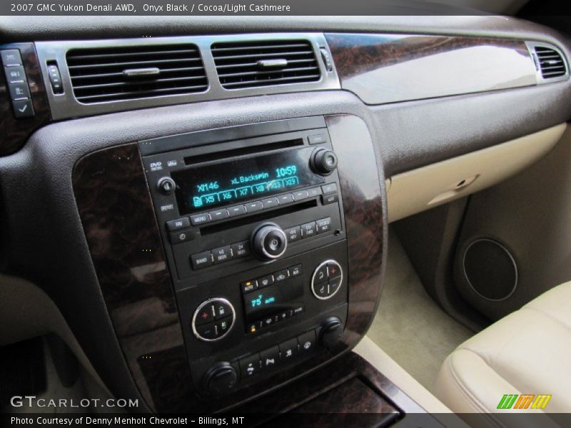 Onyx Black / Cocoa/Light Cashmere 2007 GMC Yukon Denali AWD