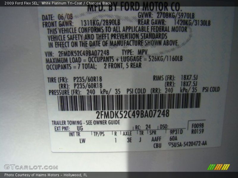 White Platinum Tri-Coat / Charcoal Black 2009 Ford Flex SEL