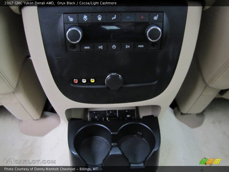 Onyx Black / Cocoa/Light Cashmere 2007 GMC Yukon Denali AWD