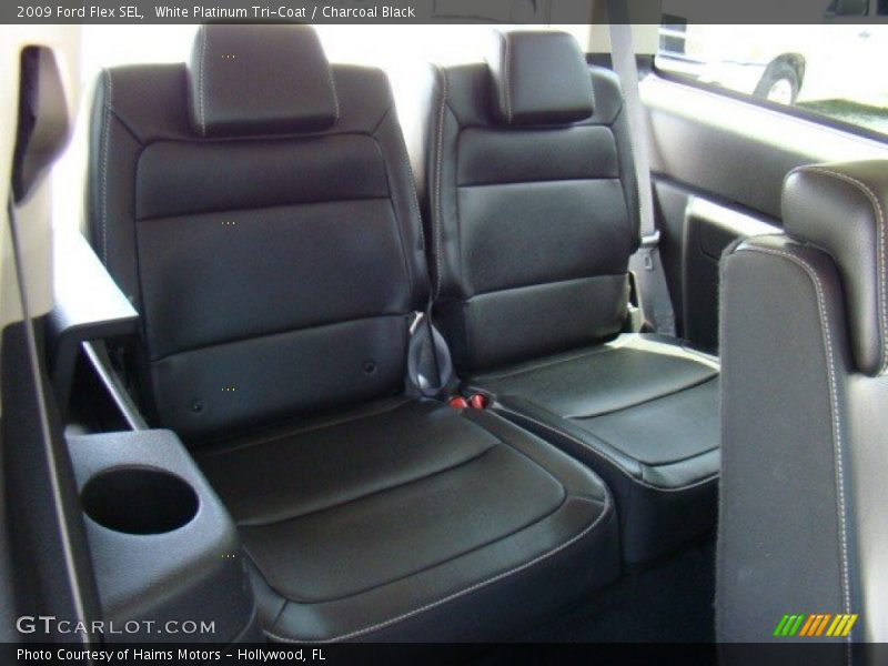 White Platinum Tri-Coat / Charcoal Black 2009 Ford Flex SEL