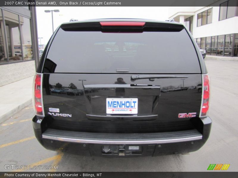 Onyx Black / Cocoa/Light Cashmere 2007 GMC Yukon Denali AWD