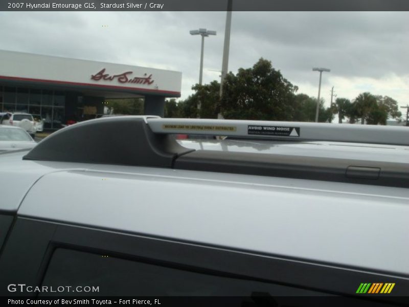 Stardust Silver / Gray 2007 Hyundai Entourage GLS