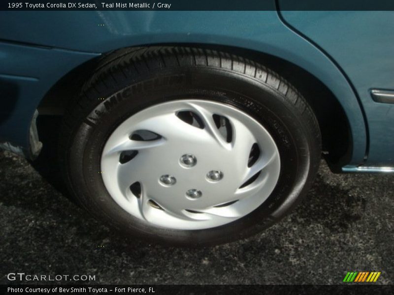 Teal Mist Metallic / Gray 1995 Toyota Corolla DX Sedan