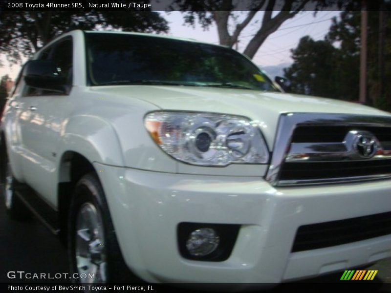 Natural White / Taupe 2008 Toyota 4Runner SR5