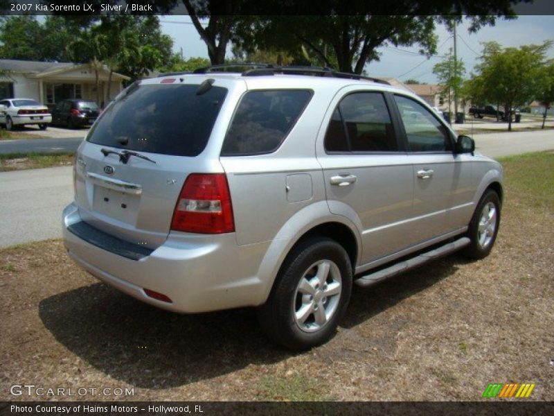 Silver / Black 2007 Kia Sorento LX