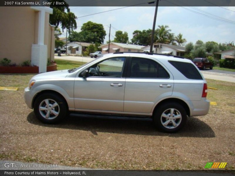Silver / Black 2007 Kia Sorento LX