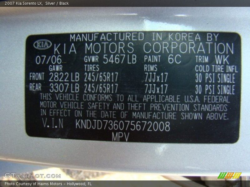 Silver / Black 2007 Kia Sorento LX