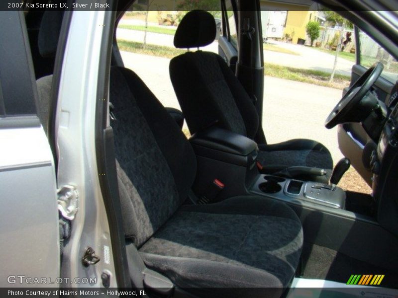 Silver / Black 2007 Kia Sorento LX