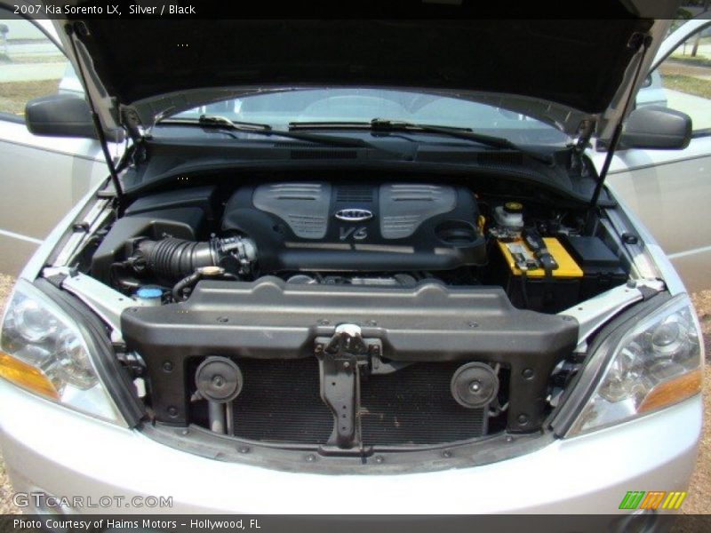 Silver / Black 2007 Kia Sorento LX