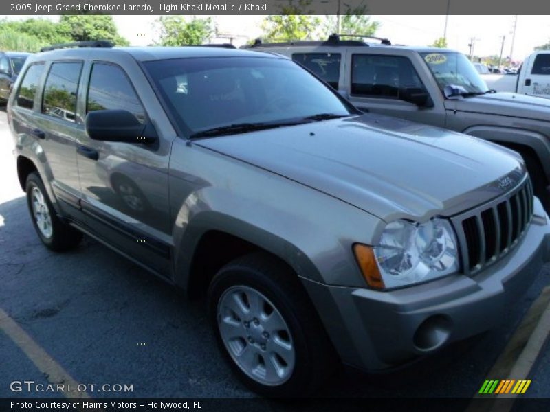 Light Khaki Metallic / Khaki 2005 Jeep Grand Cherokee Laredo