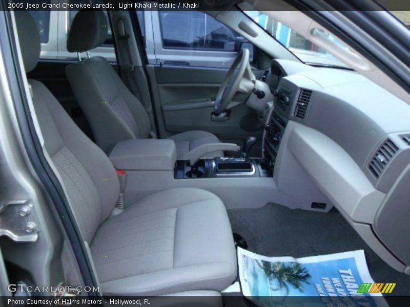 Light Khaki Metallic / Khaki 2005 Jeep Grand Cherokee Laredo