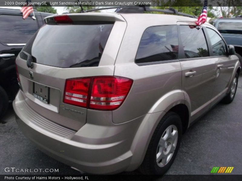 Light Sandstone Metallic / Dark Slate Gray/Light Graystone 2009 Dodge Journey SE