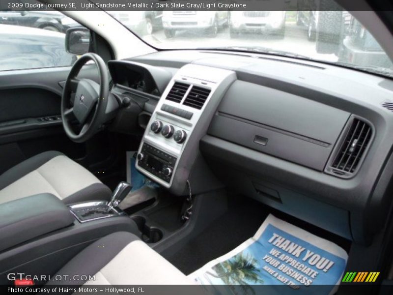Light Sandstone Metallic / Dark Slate Gray/Light Graystone 2009 Dodge Journey SE