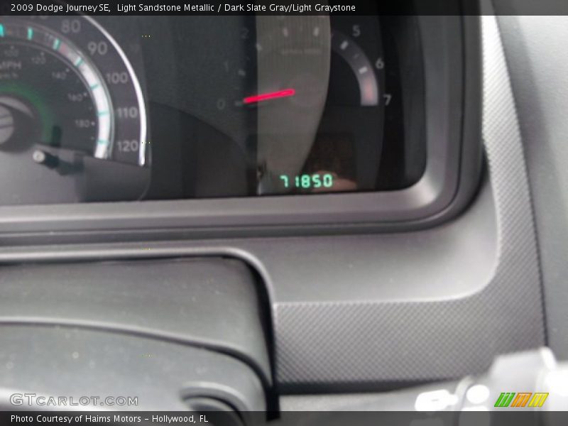 Light Sandstone Metallic / Dark Slate Gray/Light Graystone 2009 Dodge Journey SE