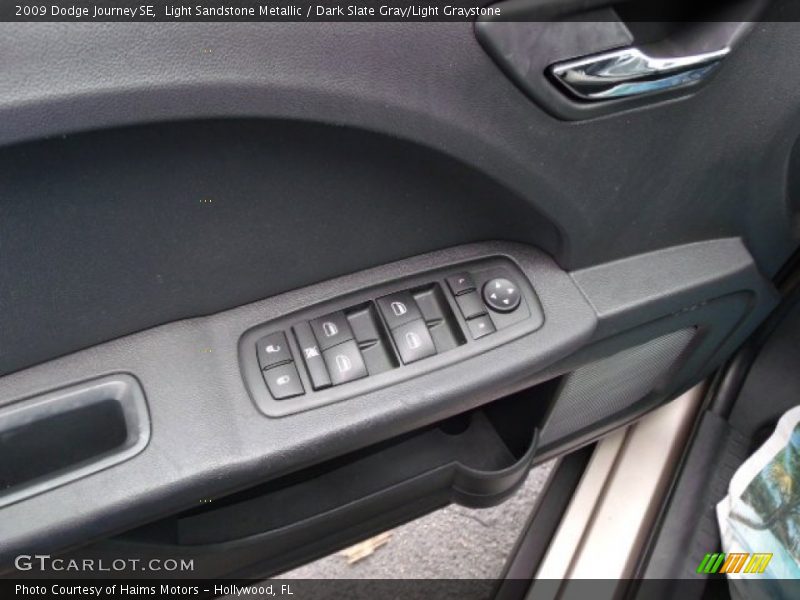 Light Sandstone Metallic / Dark Slate Gray/Light Graystone 2009 Dodge Journey SE