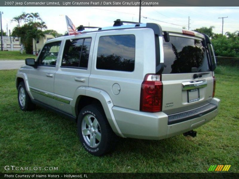 Light Graystone Pearl / Dark Slate Gray/Light Graystone 2007 Jeep Commander Limited