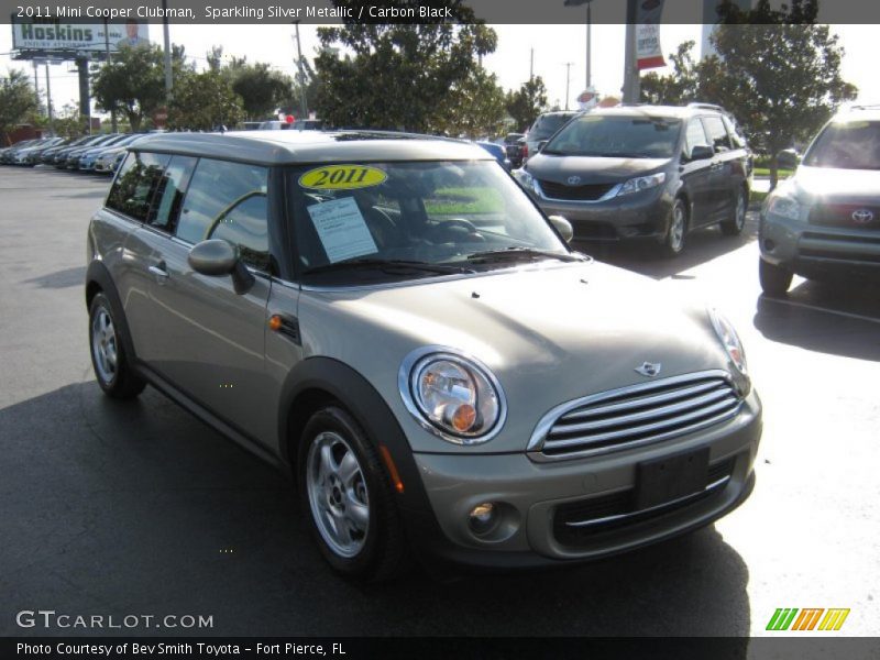 Sparkling Silver Metallic / Carbon Black 2011 Mini Cooper Clubman
