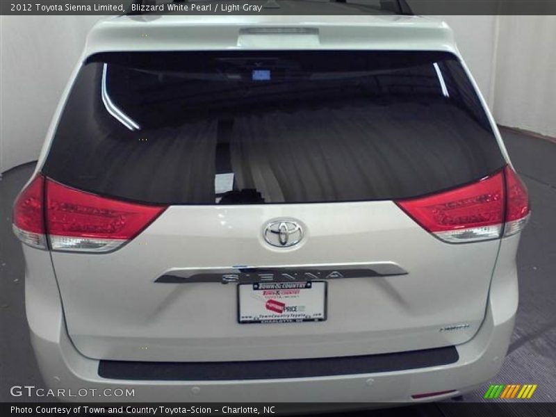 Blizzard White Pearl / Light Gray 2012 Toyota Sienna Limited