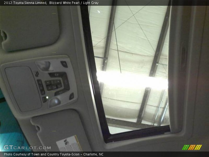 Blizzard White Pearl / Light Gray 2012 Toyota Sienna Limited