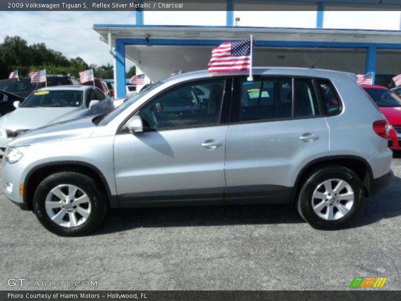 Reflex Silver Metallic / Charcoal 2009 Volkswagen Tiguan S