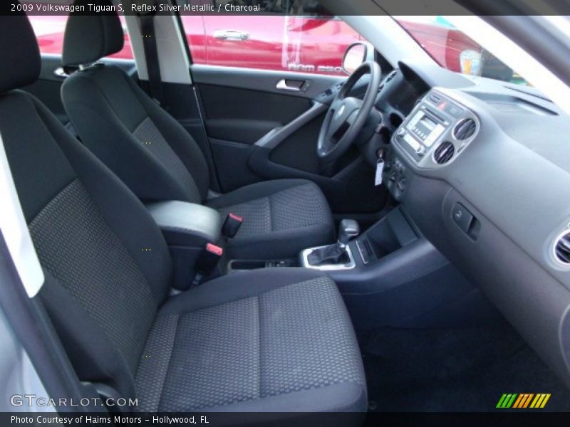 Reflex Silver Metallic / Charcoal 2009 Volkswagen Tiguan S