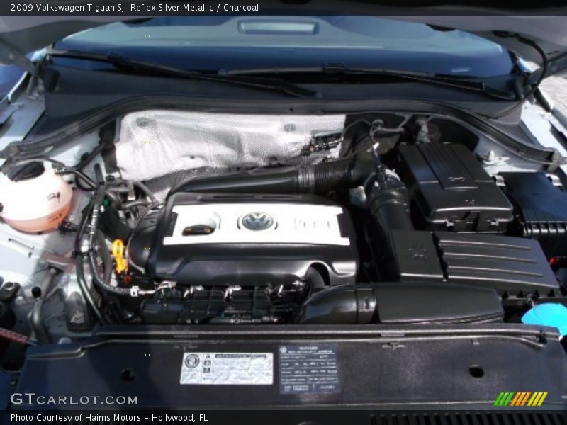 Reflex Silver Metallic / Charcoal 2009 Volkswagen Tiguan S