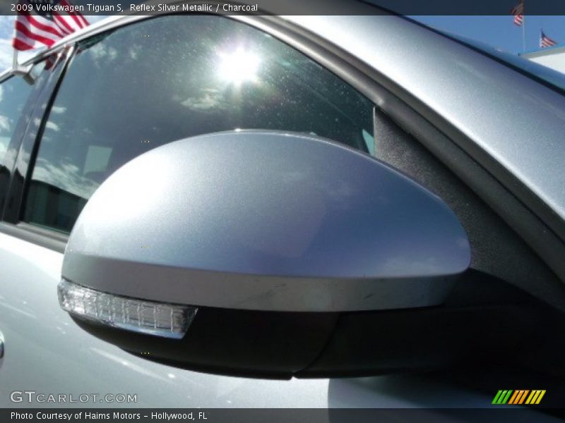 Reflex Silver Metallic / Charcoal 2009 Volkswagen Tiguan S