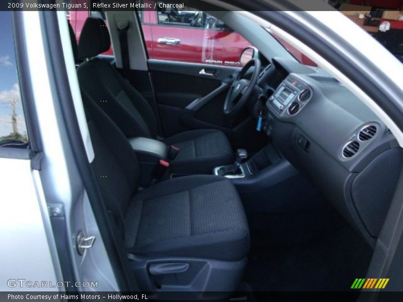 Reflex Silver Metallic / Charcoal 2009 Volkswagen Tiguan S
